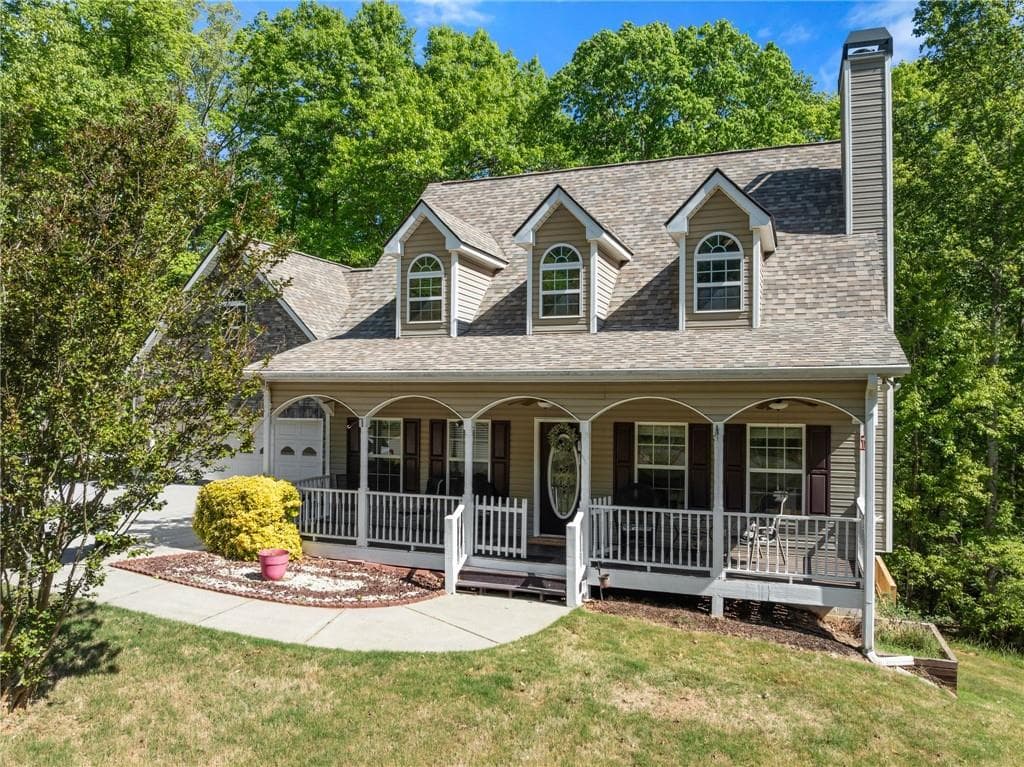 4 bedroom, 3 bathroom, 2,864 sq ft single family residence under contract at 95 Oak Creek Way, Dawsonville, GA 30534 — photo 2