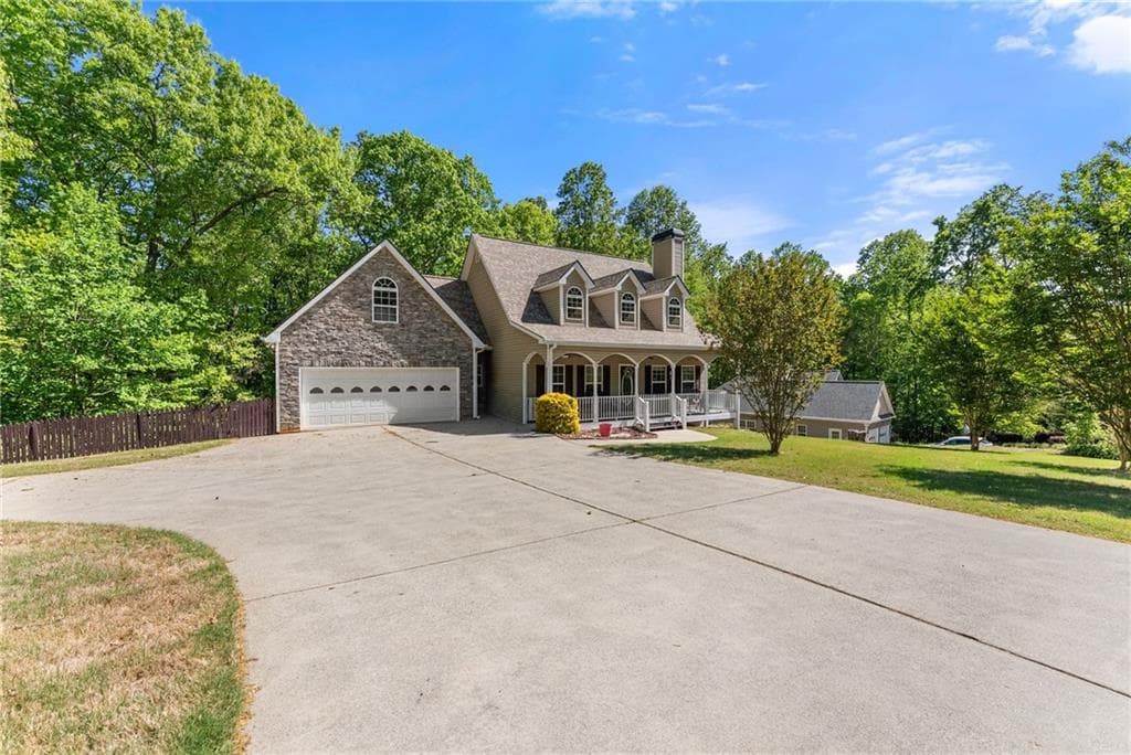 4 bedroom, 3 bathroom, 2,864 sq ft single family residence under contract at 95 Oak Creek Way, Dawsonville, GA 30534 — photo 5