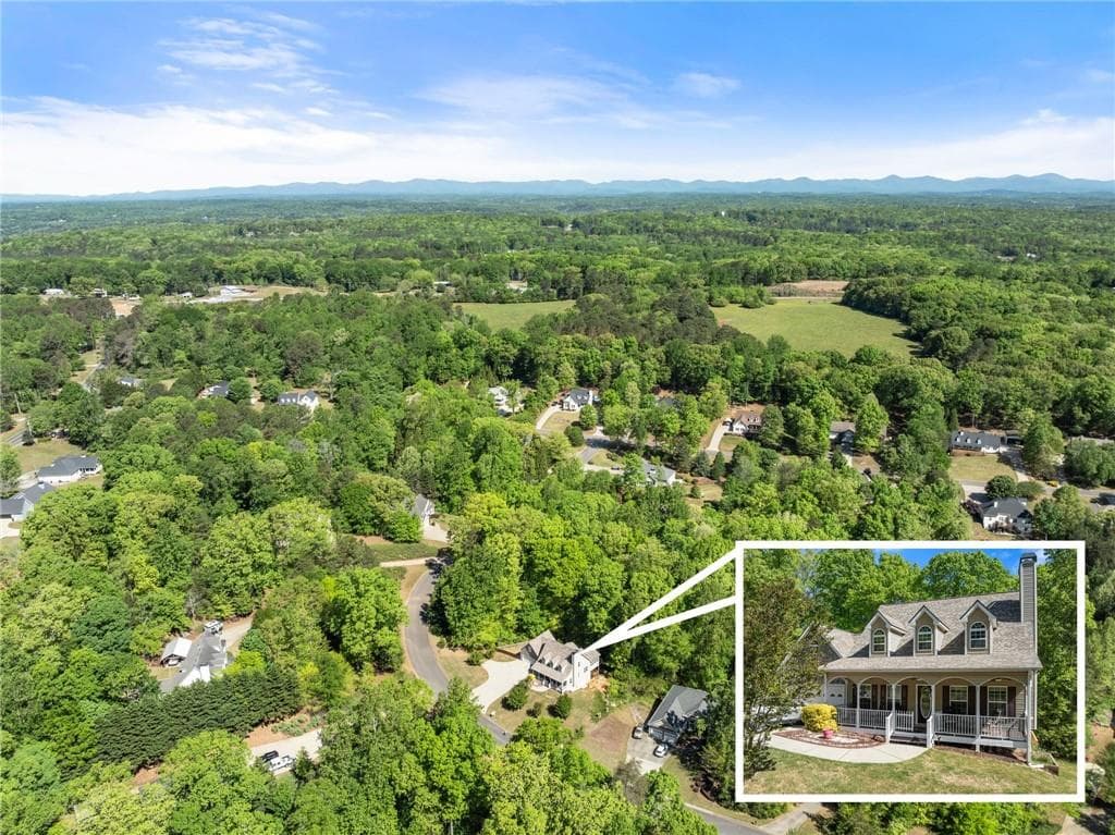 4 bedroom, 3 bathroom, 2,864 sq ft single family residence under contract at 95 Oak Creek Way, Dawsonville, GA 30534 — photo 9