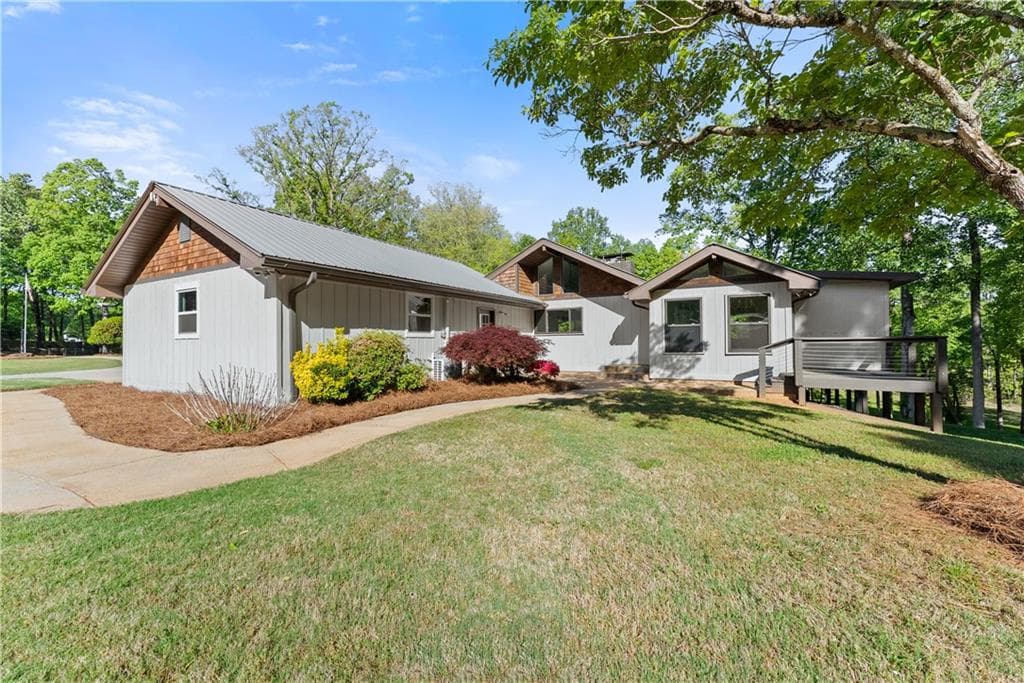 4 bedroom, 3 bathroom, 2,928 sq ft single family residence for sale at 6632 Mountain Meadow Drive, Clermont, GA 30527