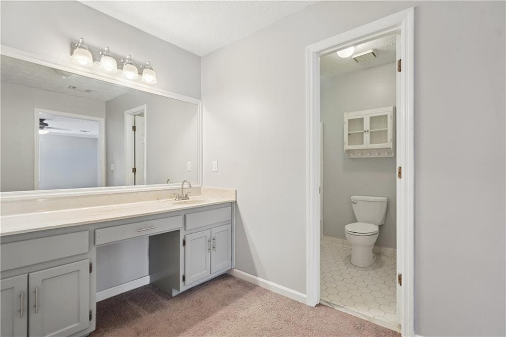 3 bedroom, 3 bathroom, 2,096 sq ft single family residence under contract at 1172 Dogwood Forest Drive, Marietta, GA 30068 — photo 8