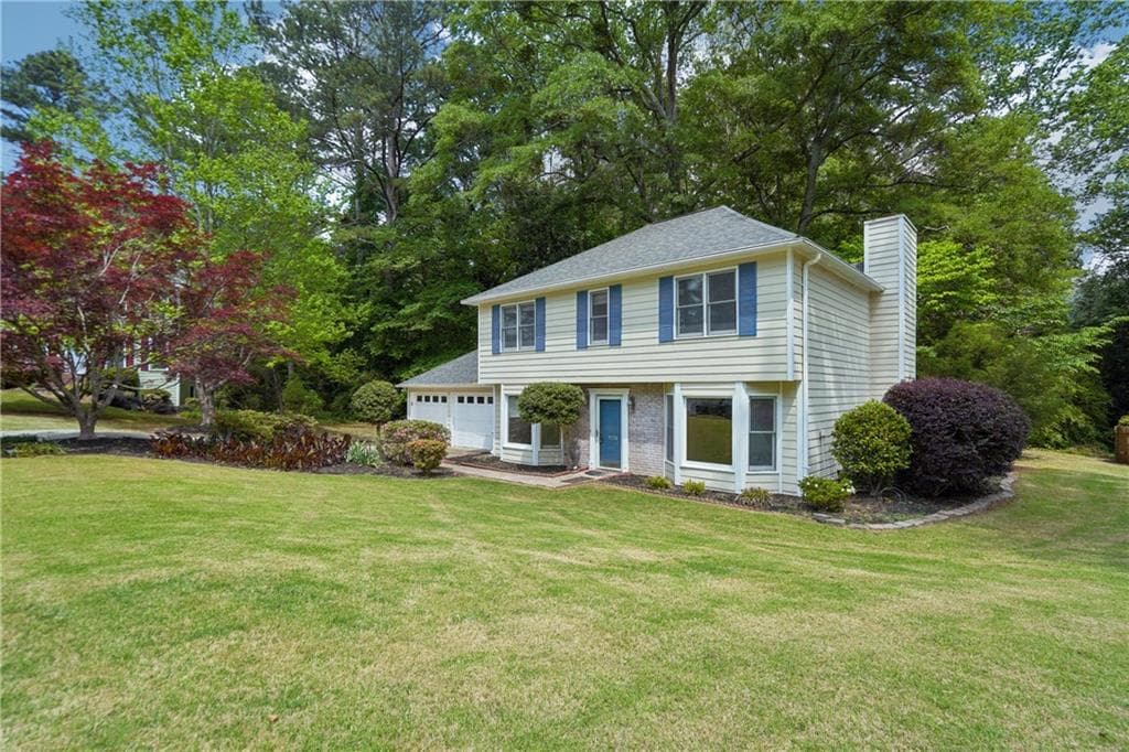 3 bedroom, 3 bathroom, 2,096 sq ft single family residence under contract at 1172 Dogwood Forest Drive, Marietta, GA 30068 — photo 9