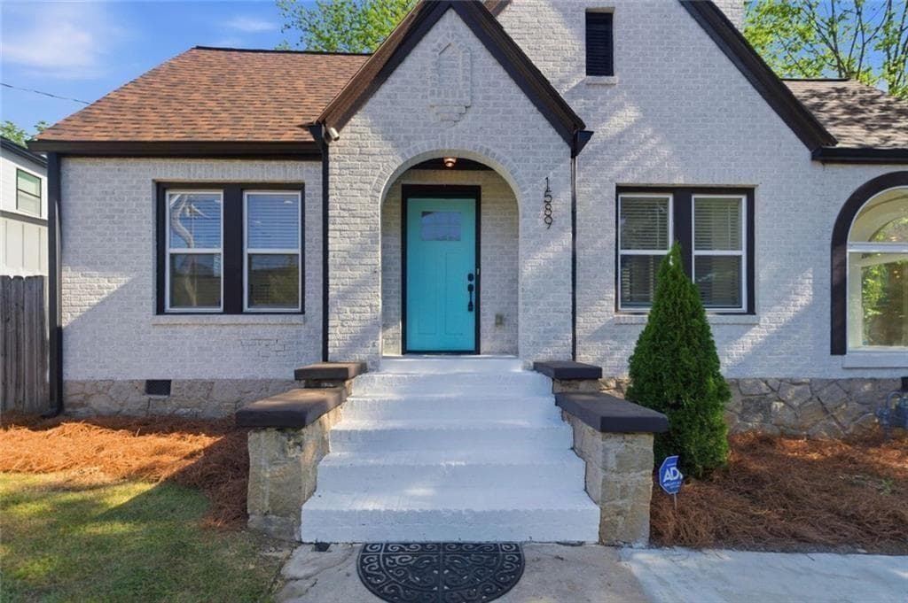 3 bedroom, 2 bathroom, 1,662 sq ft single family residence sold at 1589 Westhaven Drive, Atlanta, GA 30311