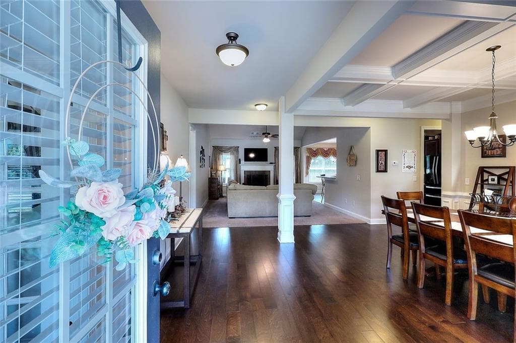 3 bedroom, 2 bathroom, 2,106 sq ft single family residence under contract at 817 Willow Grass Court, Covington, GA 30014 — photo 3