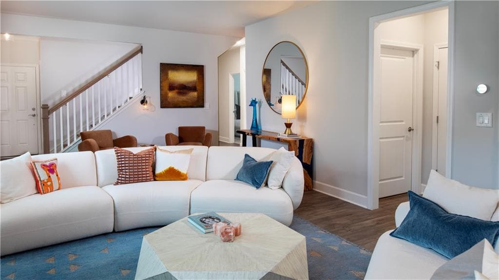 2 bedroom, 2 bathroom, 1,920 sq ft single family residence for sale at 5687 Villa Crest Drive, Hoschton, GA 30548 — photo 5