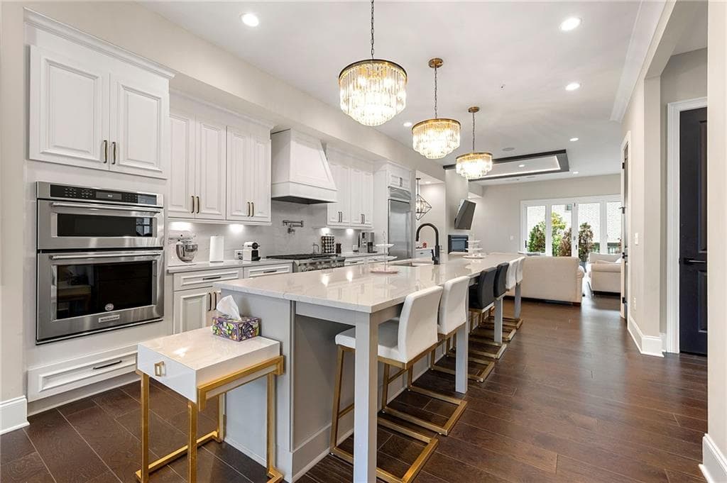3 bedroom, 5 bathroom, 4,236 sq ft townhouse under contract at 6632 Cadence Boulevard, Atlanta, GA 30328 — photo 3
