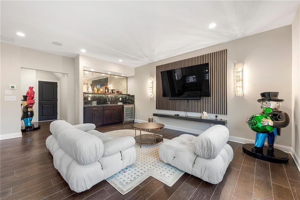 3 bedroom, 5 bathroom, 4,236 sq ft townhouse under contract at 6632 Cadence Boulevard, Atlanta, GA 30328 — photo 5