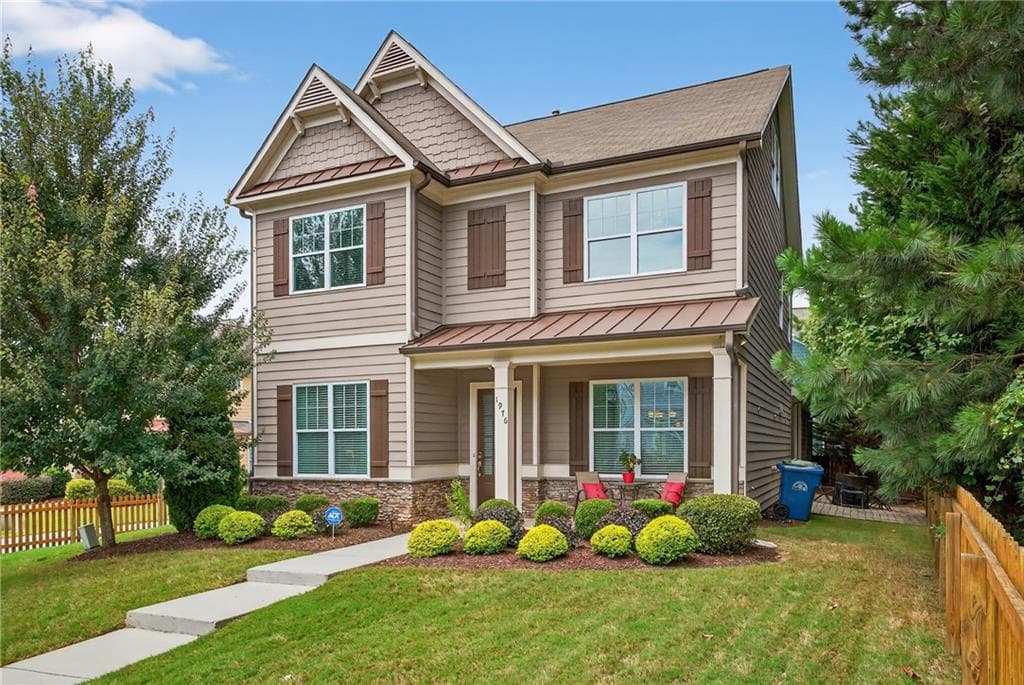 1976 Boyd Trace Lane, Atlanta, GA 30318 — most recent listing photo