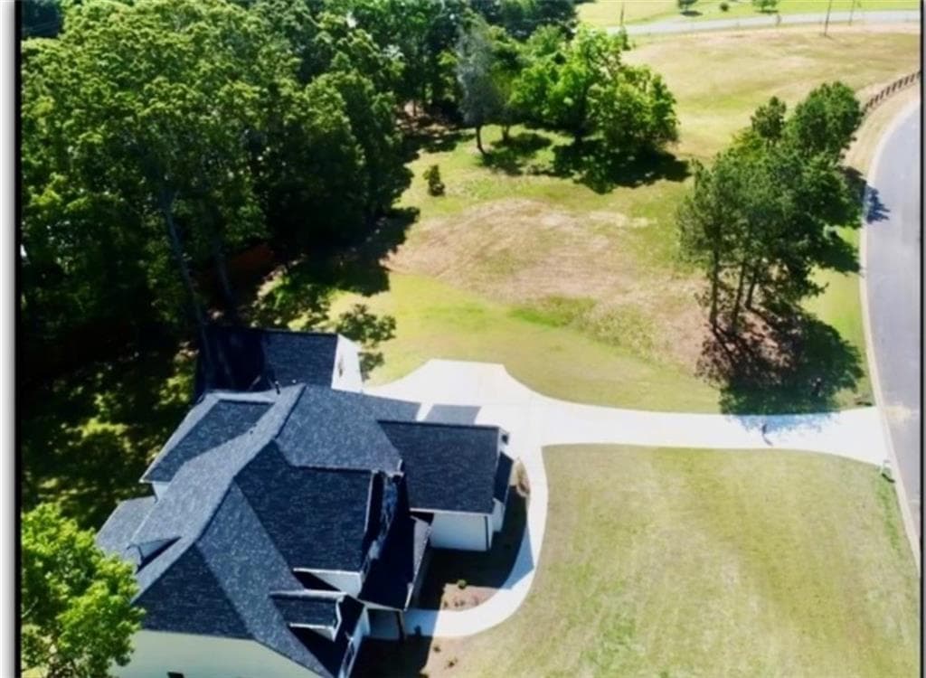 7 bedroom, 5 bathroom, 5,338 sq ft single family residence for sale at 101 Bonnie Lynn Lane, Carrollton, GA 30117 — photo 5