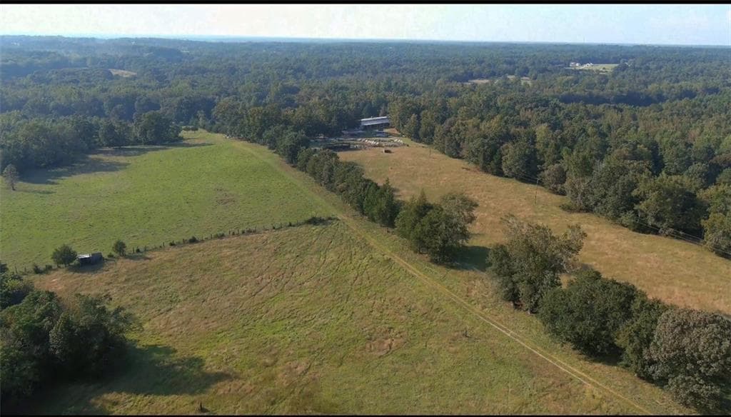 3 bedroom, 2 bathroom single family residence for sale at 2011 Stinchcomb Road, Dewy Rose, GA 30634 — photo 4