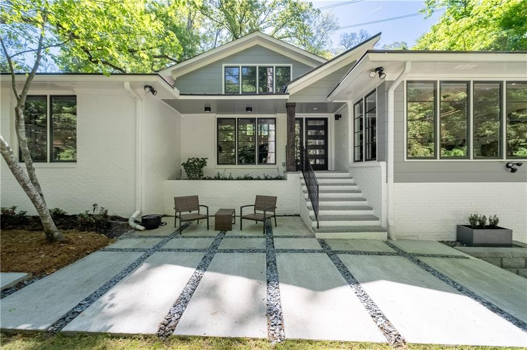 538 Spring Valley Road, Atlanta, GA 30318 — most recent listing photo