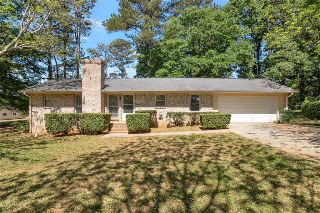 2 bedroom, 2 bathroom, 1,152 sq ft single family residence for sale at 515 Kelton Road, Monroe, GA 30656 — photo 2
