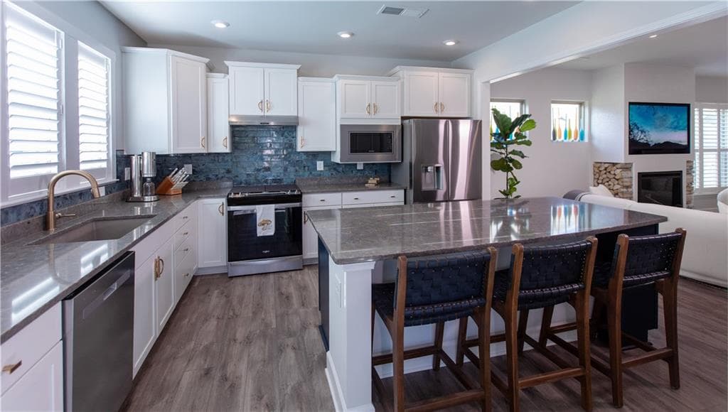 2 bedroom, 2 bathroom, 1,920 sq ft single family residence for sale at 5687 Villa Crest Drive, Hoschton, GA 30548 — photo 9
