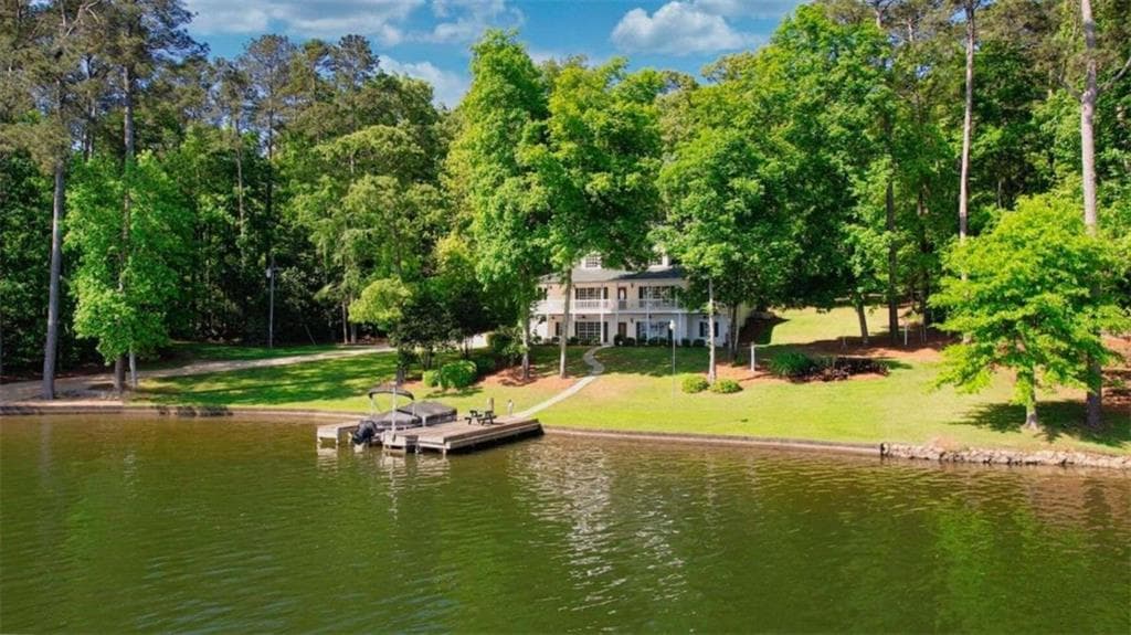 4 bedroom, 4 bathroom, 4,873 sq ft single family residence for sale at 255 Old Hardy Farm Road, Jackson, GA 30233 — photo 5