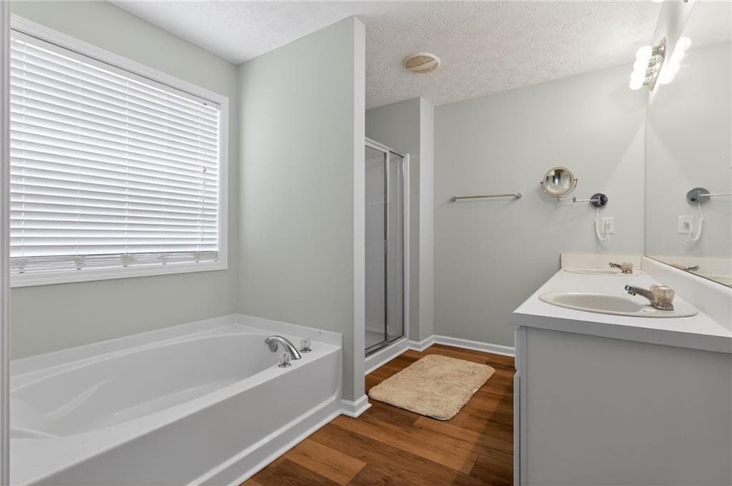 4 bedroom, 3 bathroom, 2,672 sq ft single family residence under contract at 80 Raintree Court, Jefferson, GA 30549 — photo 8