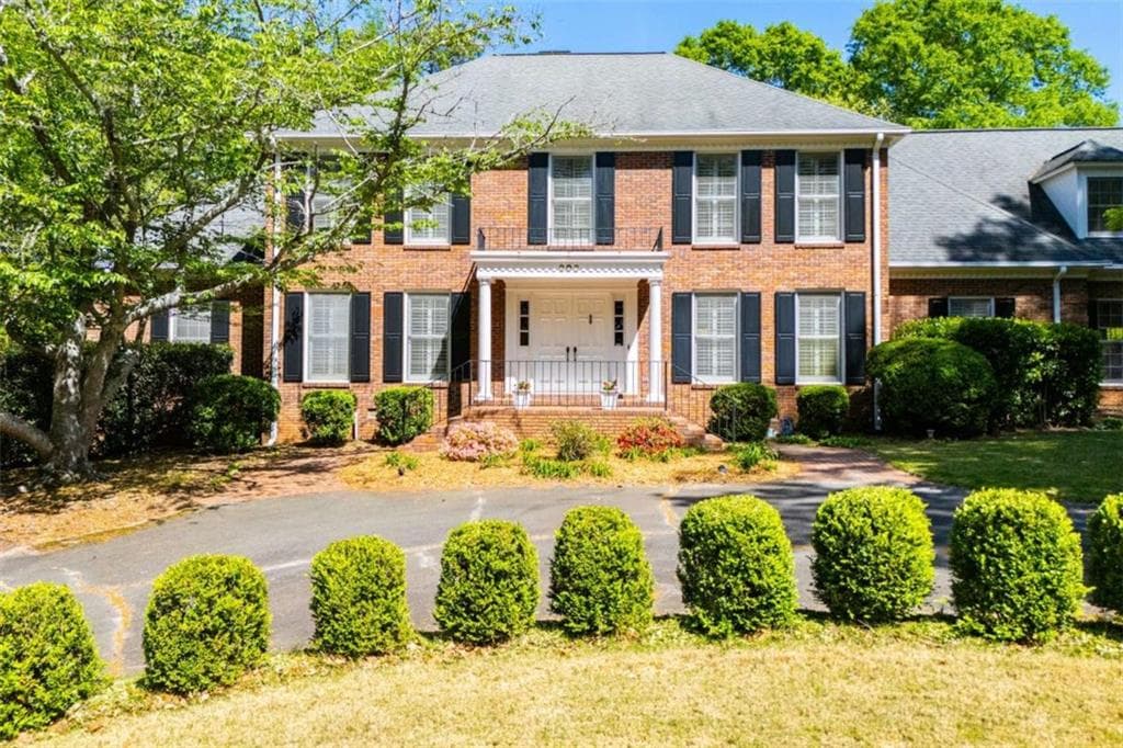 5 bedroom, 5 bathroom, 6,800 sq ft single family residence for sale at 203 S Ole Hickory Trail, Carrollton, GA 30117 — photo 1 of 100