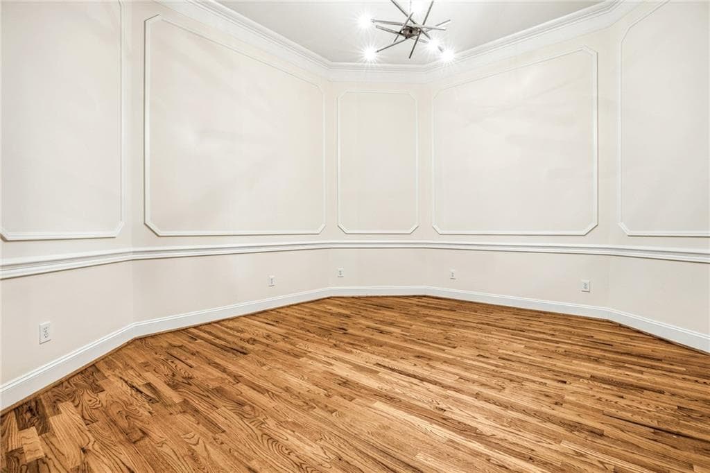 2 bedroom, 3 bathroom, 1,886 sq ft condominium under contract at 417 Clairemont Avenue 319, Decatur, GA 30030 — photo 4