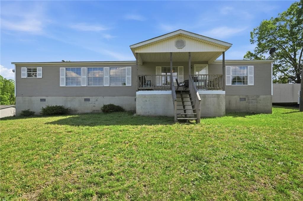 3 bedroom, 2 bathroom, 1,680 sq ft single family residence sold at 1549 Major Abercrombie Circle, Murrayville, GA 30564