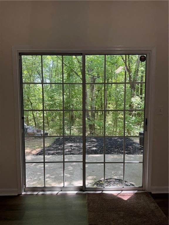 2 bedroom, 3 bathroom, 1,228 sq ft townhouse for sale at 1599 Cove Creek Circle, Norcross, GA 30093 — photo 6
