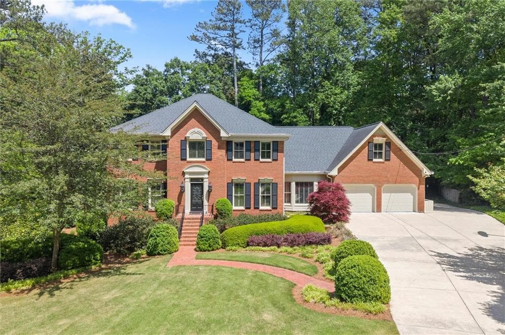 935 Ivy Falls Drive, Sandy Springs, GA 30328 — most recent listing photo