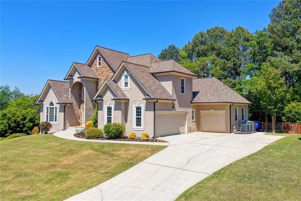 6 bedroom, 6 bathroom, 6,935 sq ft single family residence for sale at 1173 Forest Crest Court, Dacula, GA 30019 — photo 3