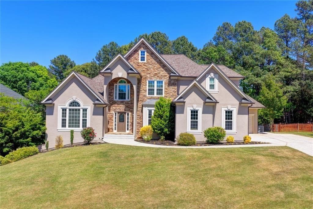 6 bedroom, 6 bathroom, 6,935 sq ft single family residence for sale at 1173 Forest Crest Court, Dacula, GA 30019 — photo 5
