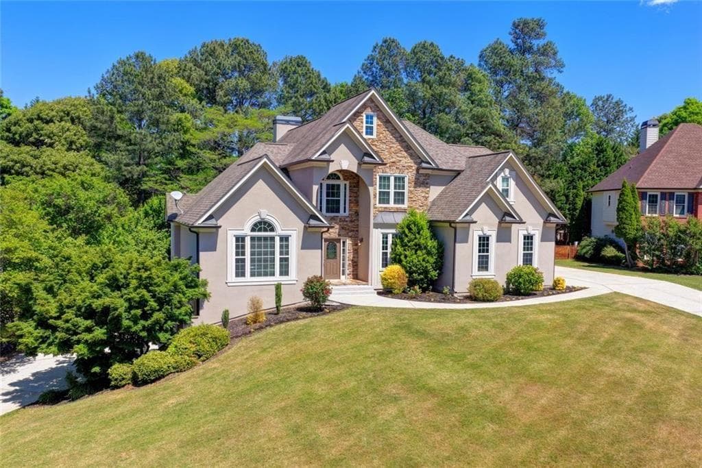 6 bedroom, 6 bathroom, 6,935 sq ft single family residence for sale at 1173 Forest Crest Court, Dacula, GA 30019 — photo 8