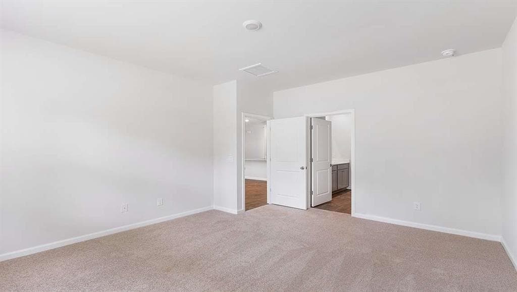 4 bedroom, 3 bathroom, 2,203 sq ft single family residence under contract at 5439 Baybrook Circle, South Fulton, GA 30349 — photo 9