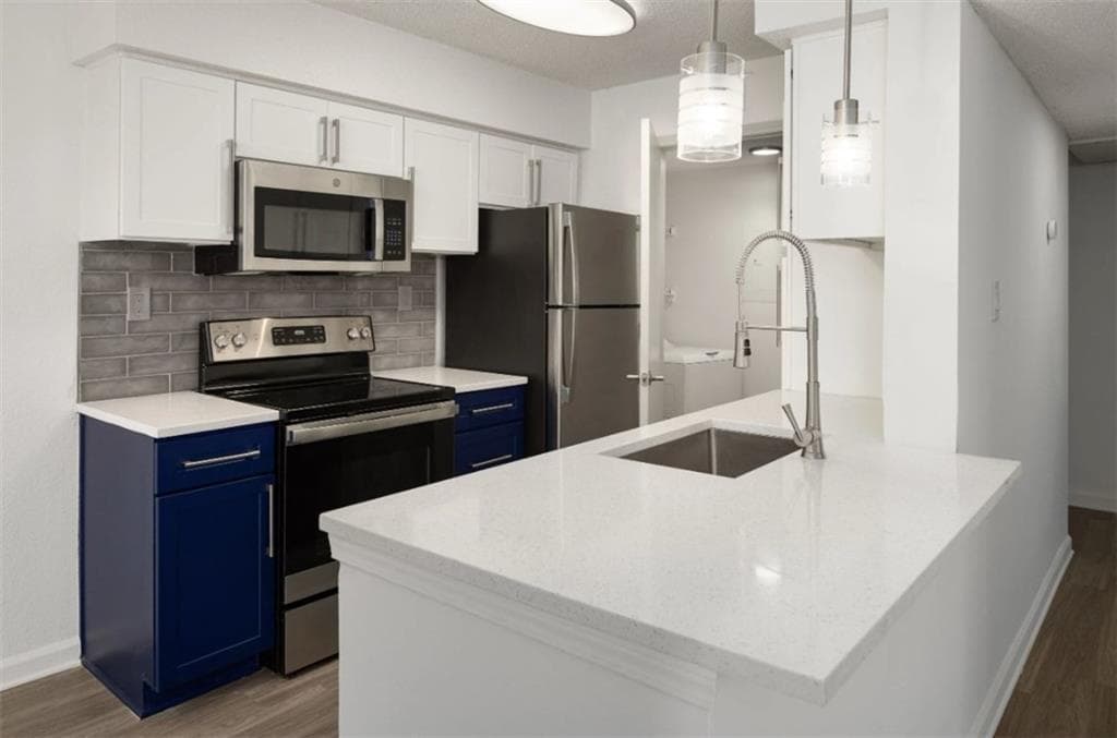 1 bedroom, 1 bathroom, 785 sq ft apartment for rent at 6873 Peachtree Dunwoody Road 75-112, Atlanta, GA 30328 for $1,620 a month — photo 2