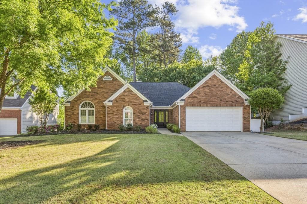 4 bedroom, 2 bathroom, 2,283 sq ft single family residence sold at 2158 Marne Glen, Kennesaw, GA 30152