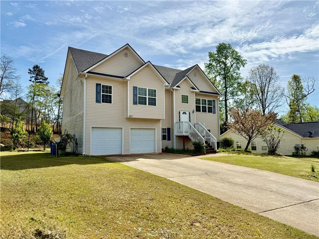 4 bedroom, 3 bathroom, 1,800 sq ft single family residence for sale at 469 Arlington Lane, Commerce, GA 30529 — photo 2