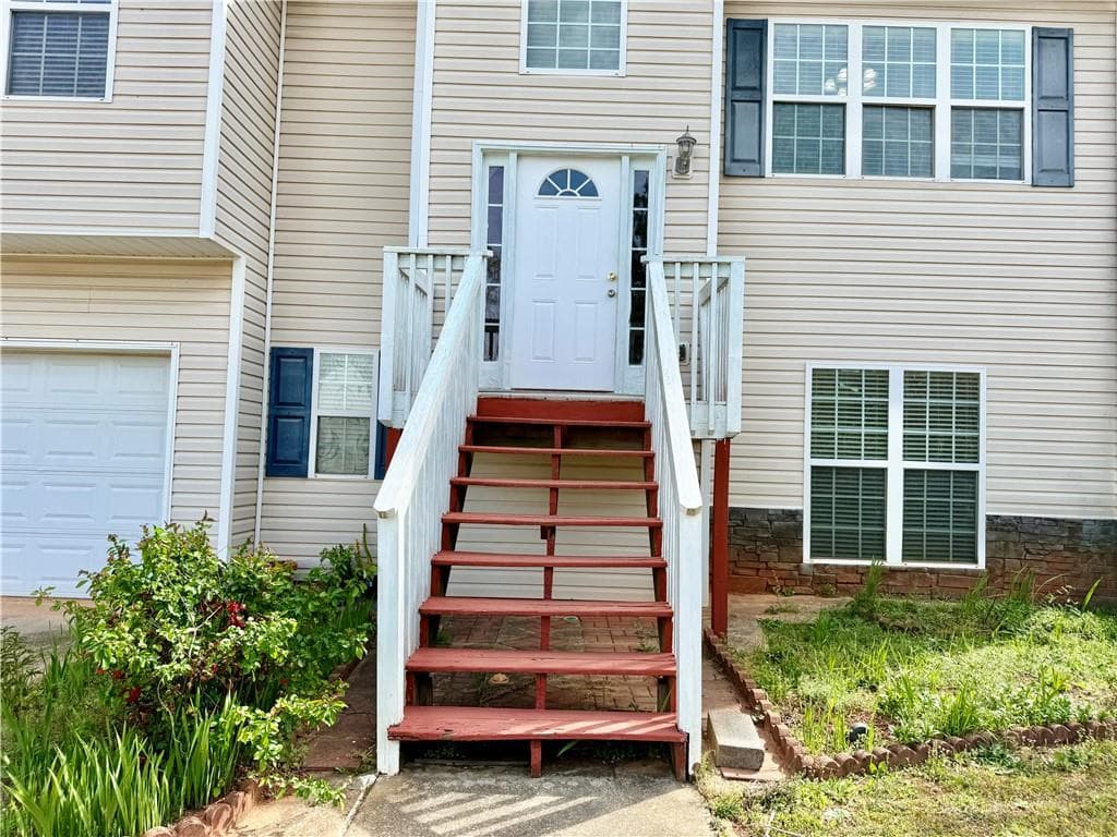 4 bedroom, 3 bathroom, 1,800 sq ft single family residence for sale at 469 Arlington Lane, Commerce, GA 30529 — photo 5