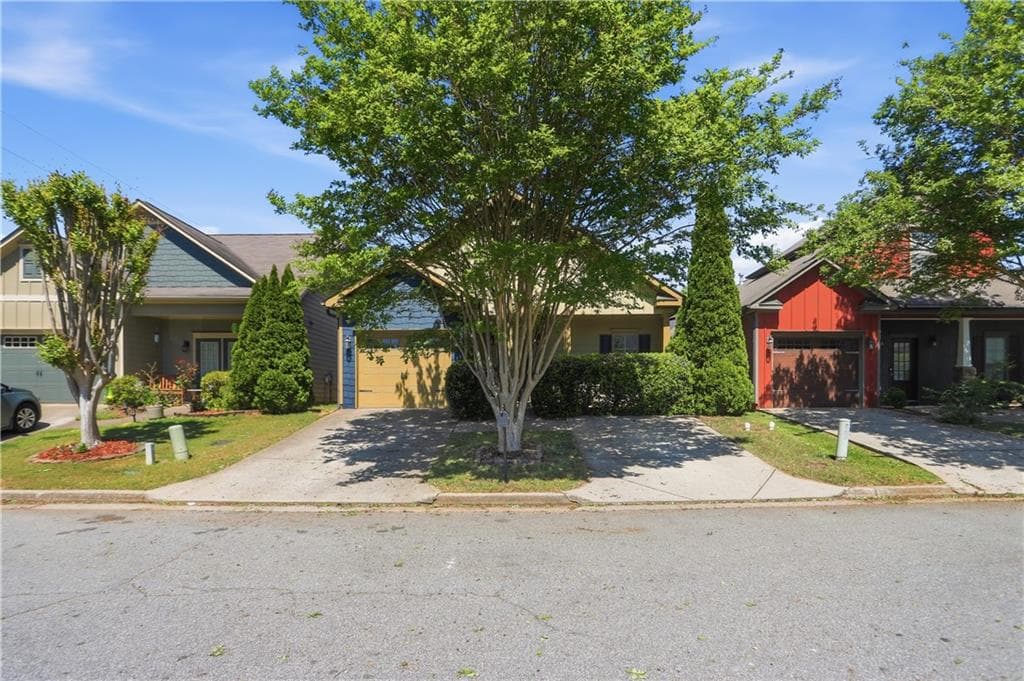 2 bedroom, 2 bathroom, 1,185 sq ft single family residence for sale at 16 Thomas Court, Cartersville, GA 30121 — photo 6