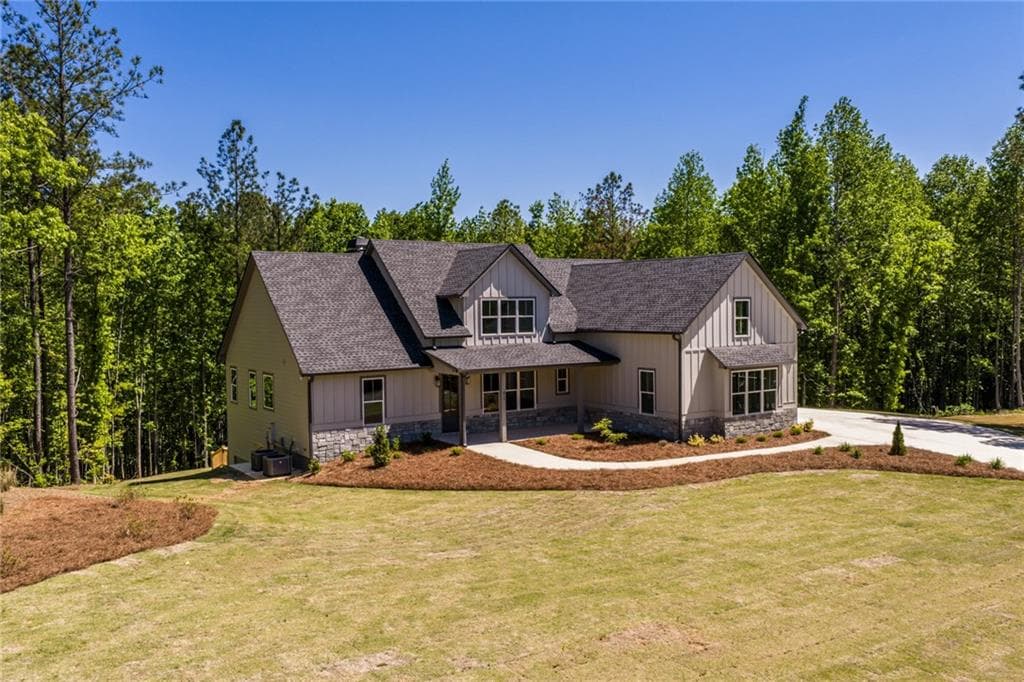 5 bedroom, 5 bathroom, 5,233 sq ft single family residence for sale at 41 Lone Bear Path, Dallas, GA 30132 — photo 2