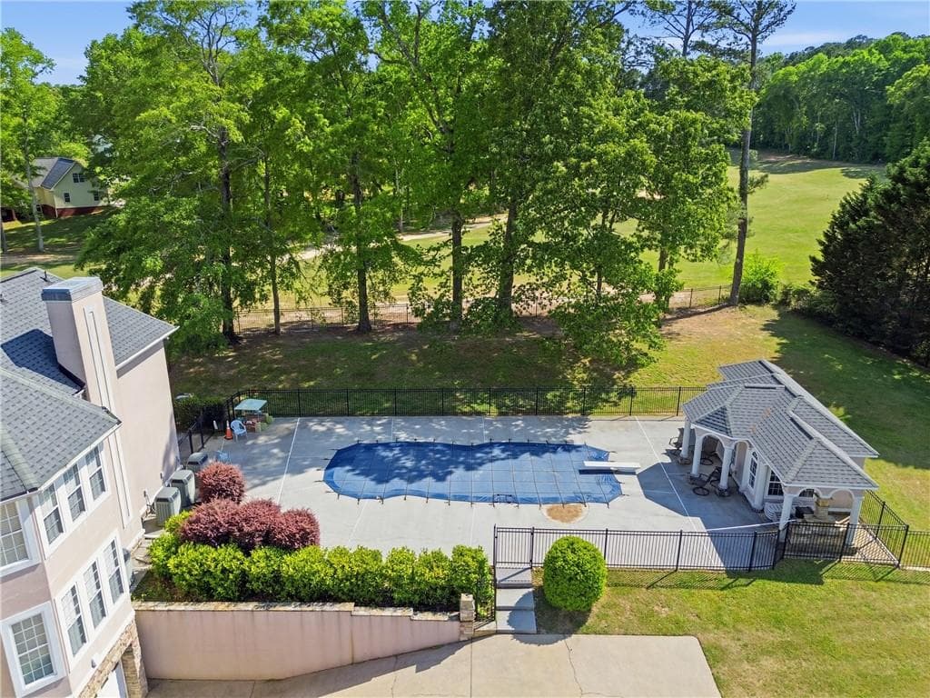 8 bedroom, 5 bathroom, 9,711 sq ft single family residence for sale at 31 Meadow Lakes Terrace, Cedartown, GA 30125 — photo 6