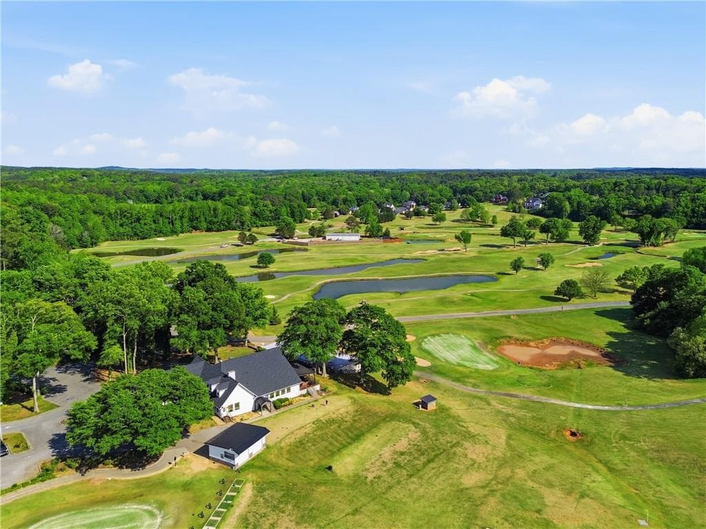 8 bedroom, 5 bathroom, 9,711 sq ft single family residence for sale at 31 Meadow Lakes Terrace, Cedartown, GA 30125 — photo 9