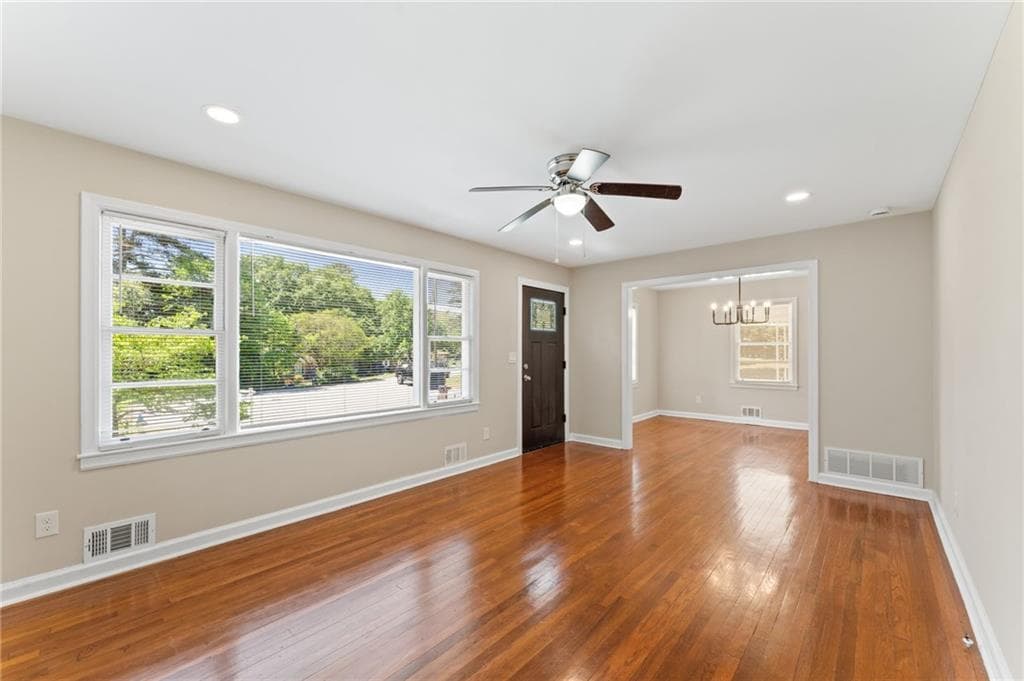 3 bedroom, 2 bathroom, 1,218 sq ft single family residence for sale at 951 Cherokee Trail, Smyrna, GA 30080 — photo 5