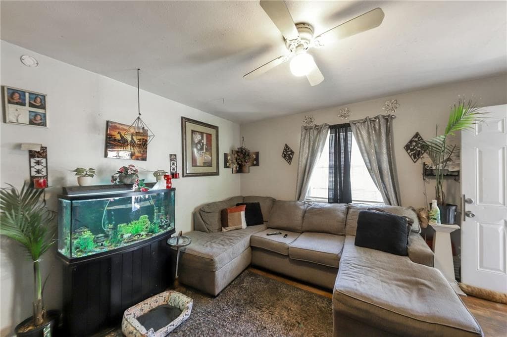 4 bedroom, 2 bathroom, 1,450 sq ft single family residence for sale at 1097 Cordova Street, Atlanta, GA 30310 — photo 6
