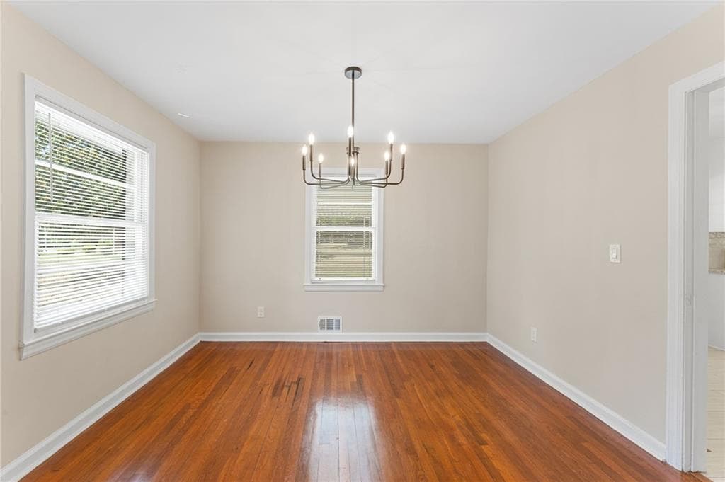 3 bedroom, 2 bathroom, 1,218 sq ft single family residence for sale at 951 Cherokee Trail, Smyrna, GA 30080 — photo 7