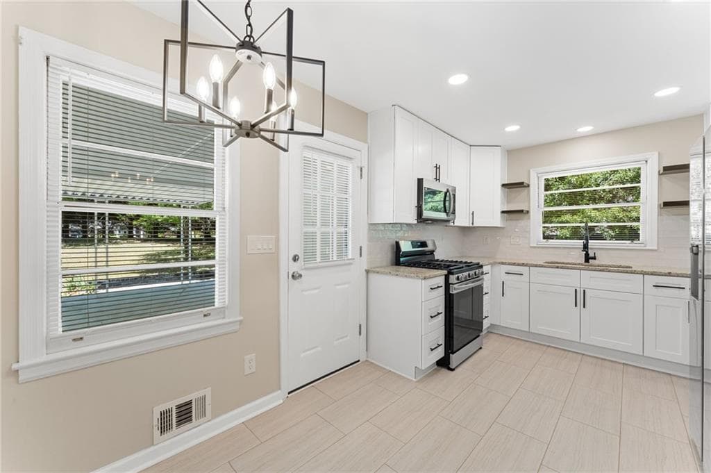 3 bedroom, 2 bathroom, 1,218 sq ft single family residence for sale at 951 Cherokee Trail, Smyrna, GA 30080 — photo 8