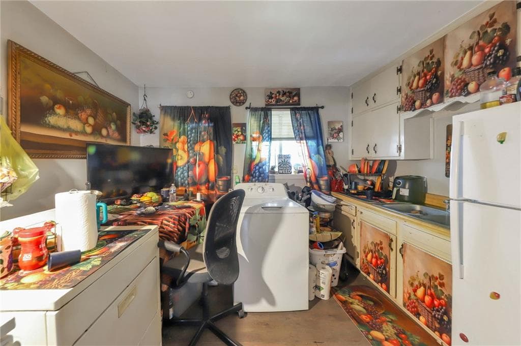 4 bedroom, 2 bathroom, 1,450 sq ft single family residence for sale at 1097 Cordova Street, Atlanta, GA 30310 — photo 9