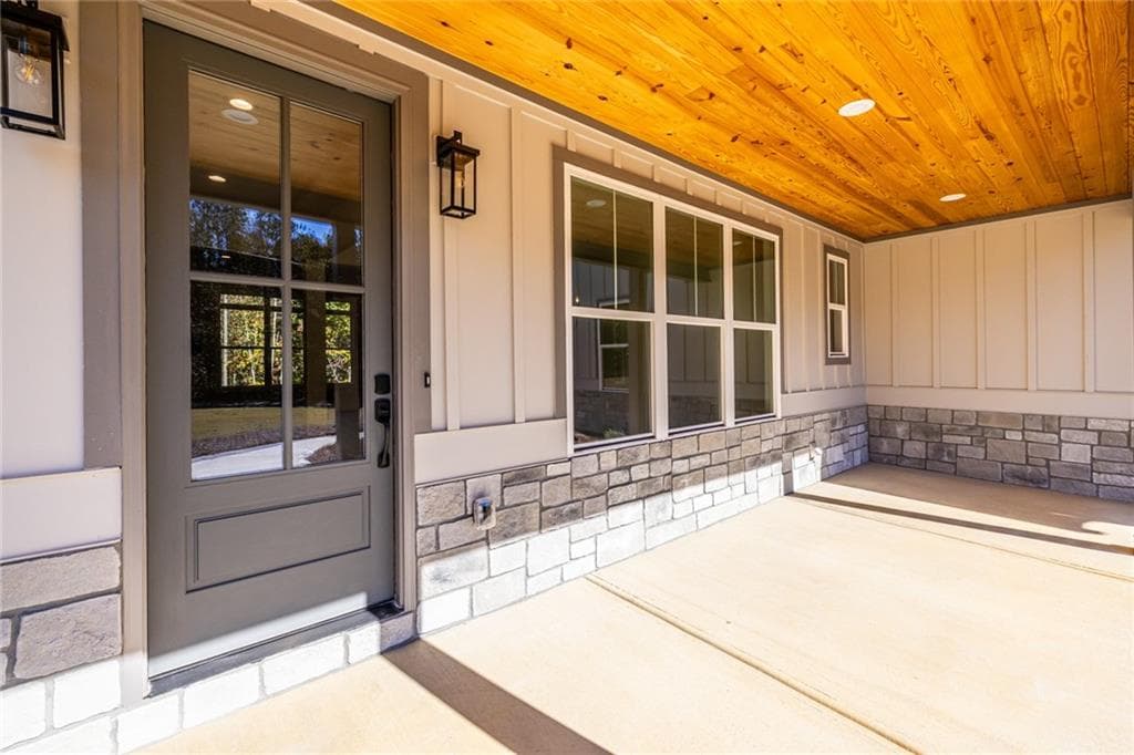 5 bedroom, 5 bathroom, 5,233 sq ft single family residence for sale at 41 Lone Bear Path, Dallas, GA 30132 — photo 4