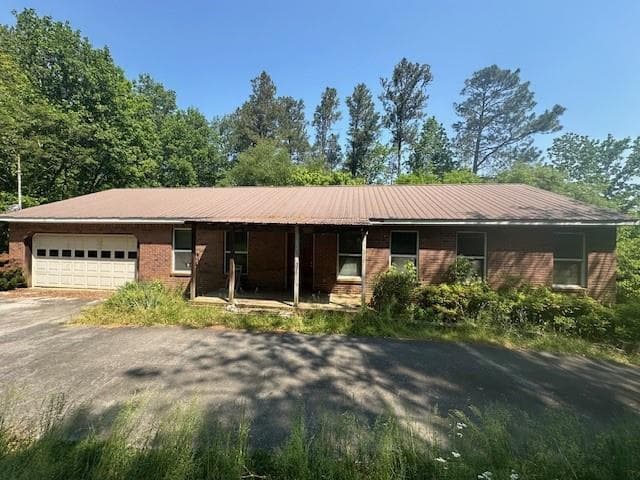 3 bedroom, 2 bathroom, 1,600 sq ft single family residence sold at 203 Old Mill Road, Rydal, GA 30171