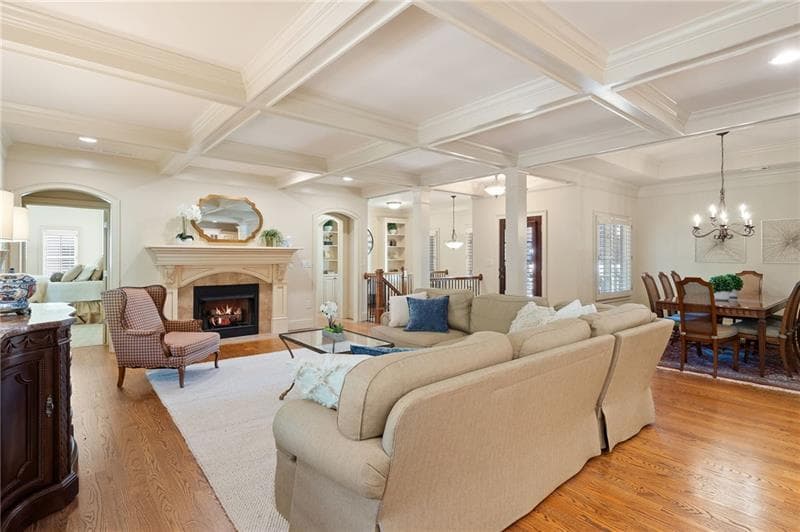 5 bedroom, 3 bathroom, 4,360 sq ft condominium for sale at 2472 Ballantrae Circle, Cumming, GA 30041 — photo 4
