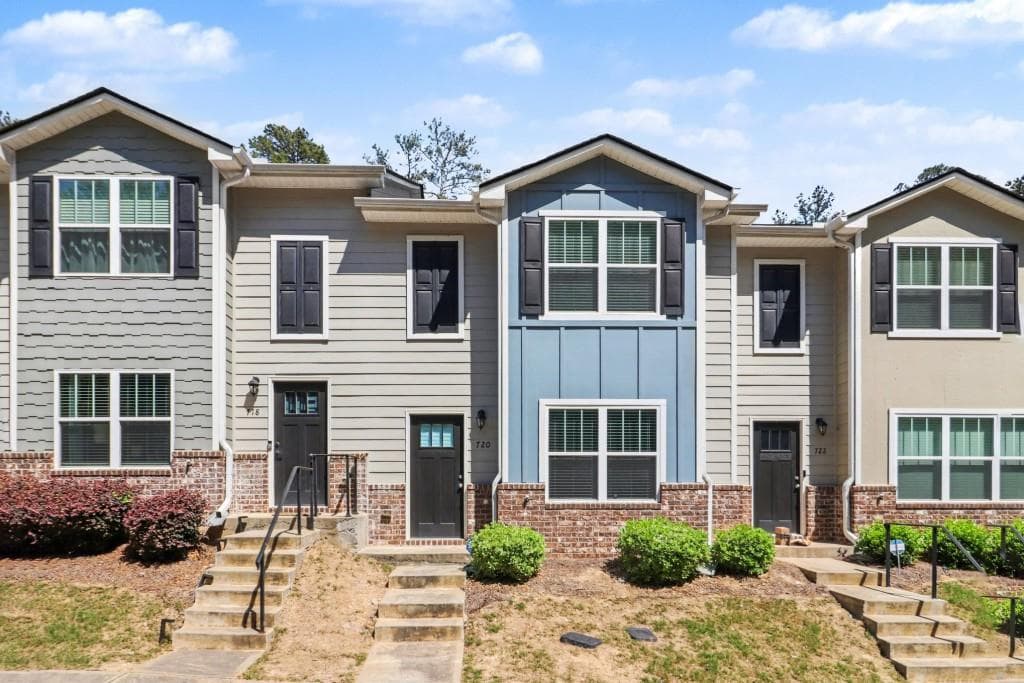 720 Keeshono Street, Union City, GA 30291 — most recent listing photo