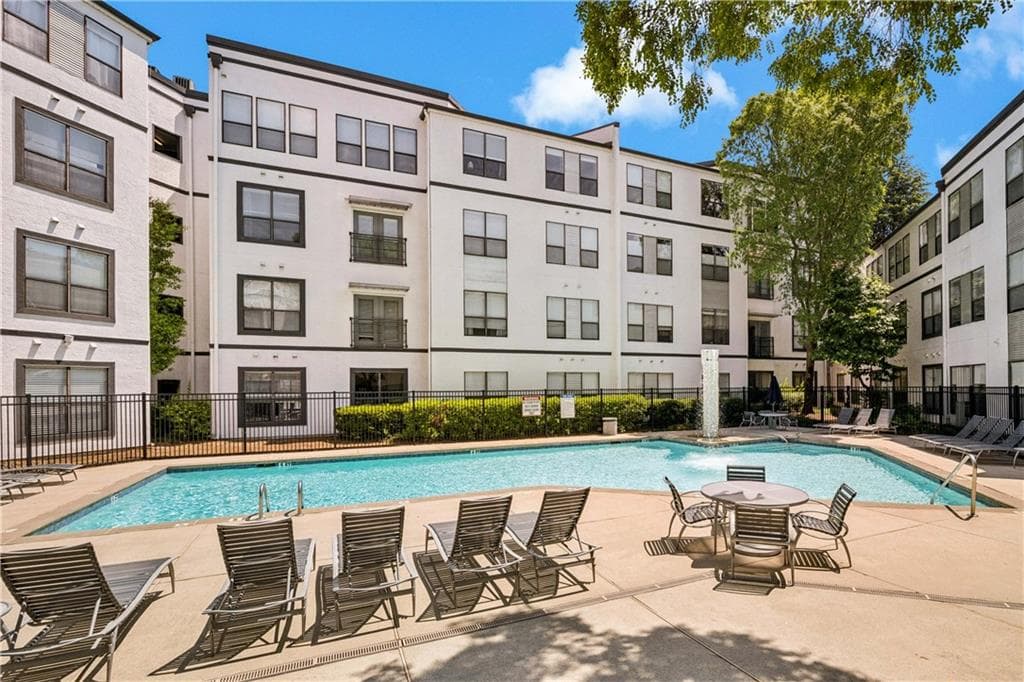 1 bedroom, 1 bathroom, 650 sq ft condominium for sale at 821 Ralph McGill Boulevard 2113, Atlanta, GA 30306 — photo 10