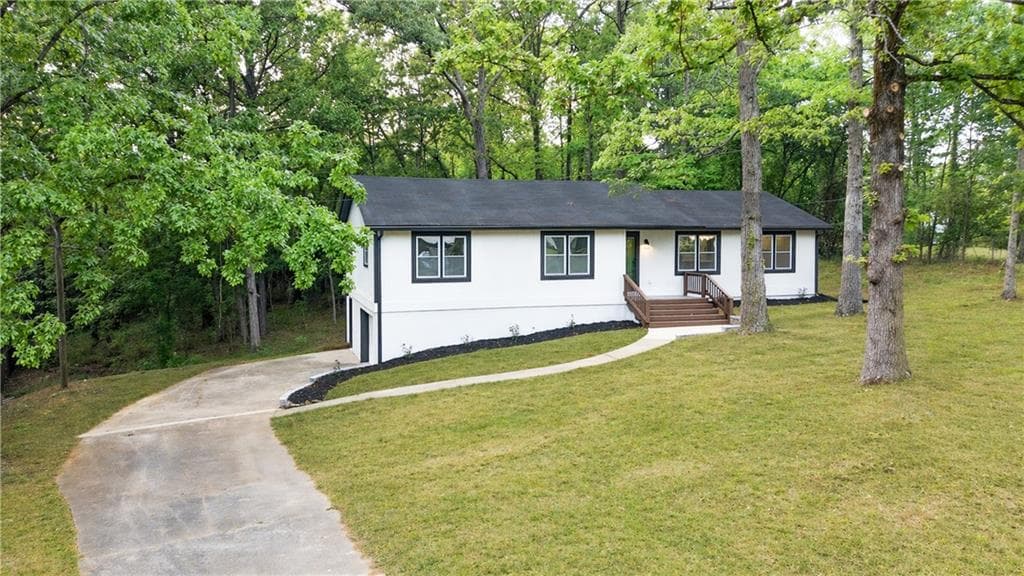 6581 Kellogg Drive, Acworth, GA 30102 — most recent listing photo