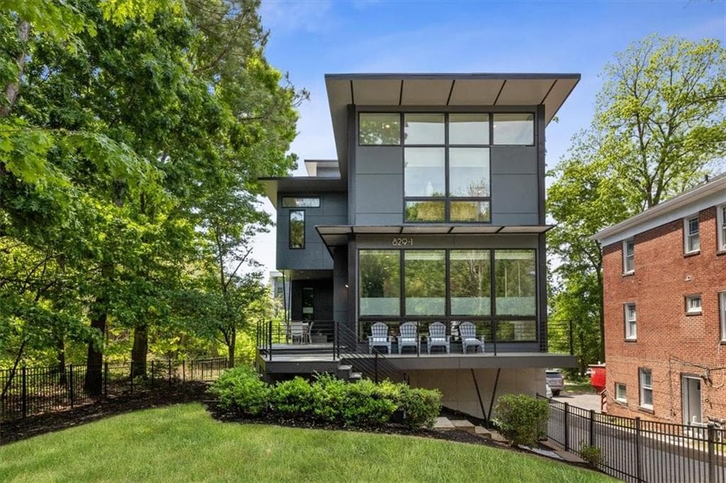 4 bedroom, 4 bathroom, 3,000 sq ft townhouse sold at 829 North Ave NE 1, Atlanta, GA 30306
