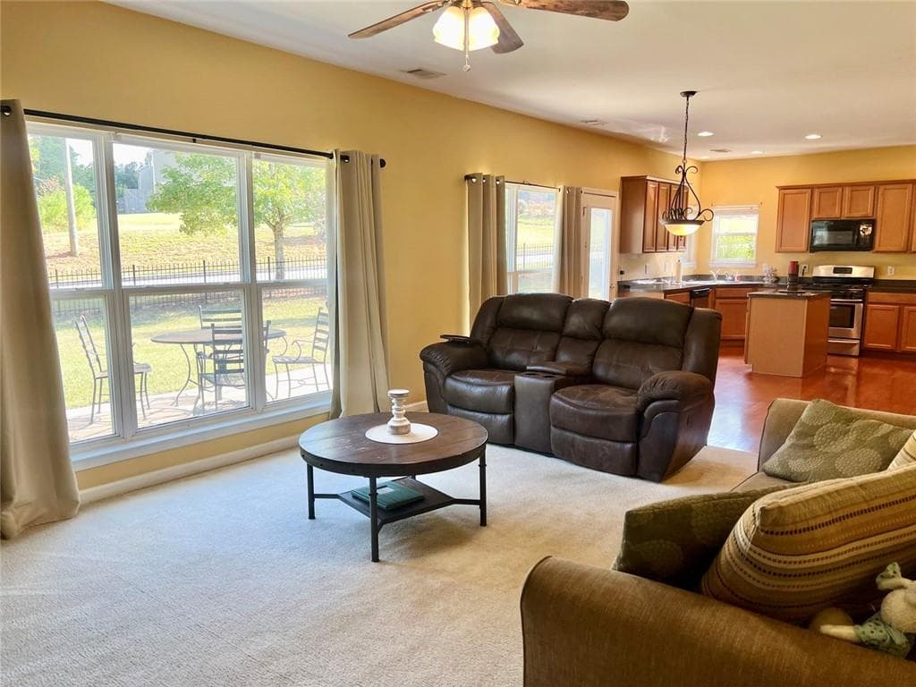 4 bedroom, 3 bathroom, 2,684 sq ft single family residence for sale at 1116 Silverbrooke Drive, Powder Springs, GA 30127 — photo 8