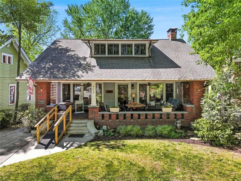 6 bedroom, 6 bathroom, 4,254 sq ft single family residence sold at 771 St Charles Avenue, Atlanta, GA 30306